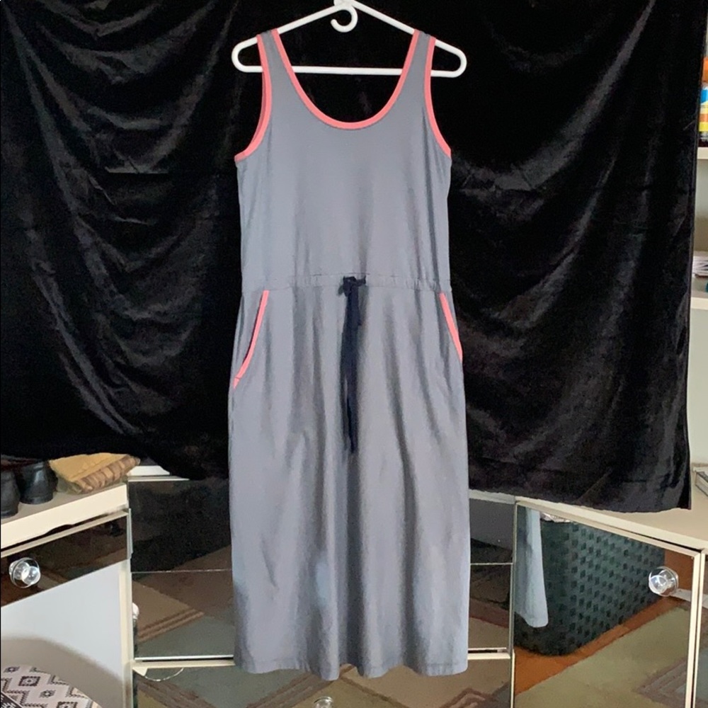 Columbia moisture-wicking dress, NWT